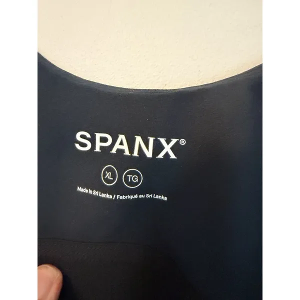 Spanx Soft & Smooth Shelf Bra Tank Top - Built-In Shelf Bra Black XL NWT - Image 5