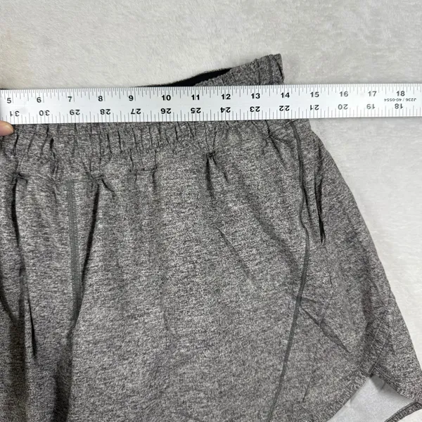 Lululemon Tracker Short V Heathered Black Gray Athletic Running Shorts Size‎ 12 - Image 2
