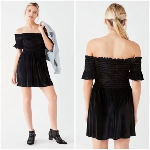Urban Outfitters Clara Off-The-Shoulder Smocked Velvet Dress in Black - Image 5