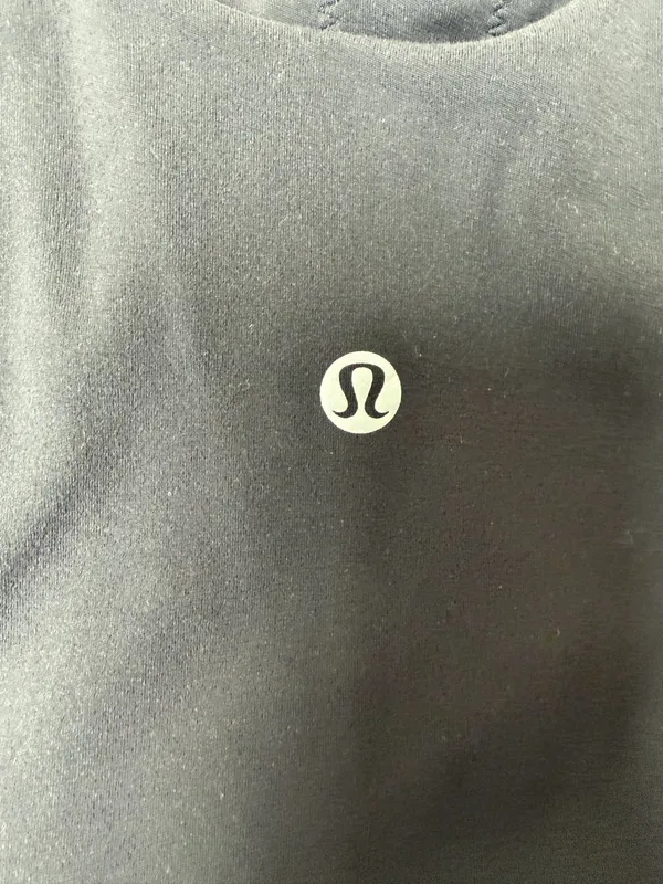 Lululemon size 6 Align crop tank  - Image 3