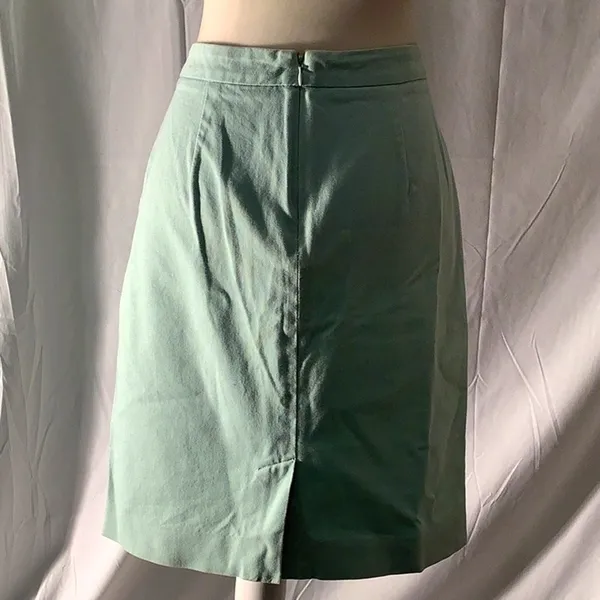 Jordan Almond Mint Green Twill Pencil Skirt. Worn Once, Like New - Image 6