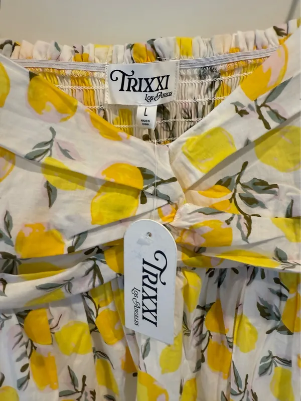 NWT Trixxi Yellow and White Lemon Tiered Puff Sleeve Mini Dress - Image 3