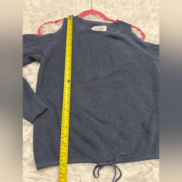 Abercrombie & Fitch blue cold-shoulder knit sweater long sleeve crew neck Large - Image 6