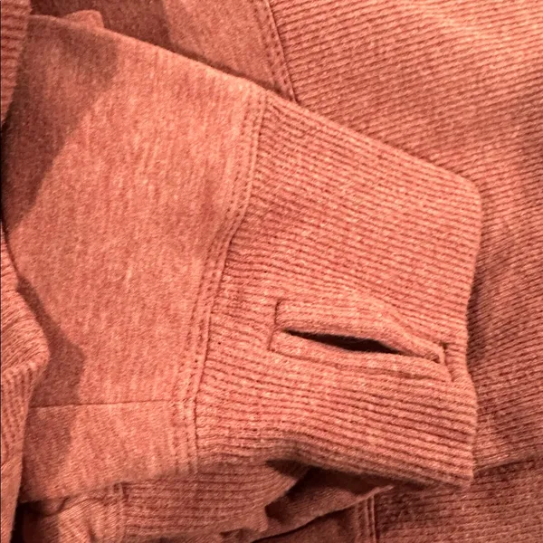 L.L. Bean Women's Size Small Heathered Pink Pullover Sweatshirt - Image 7