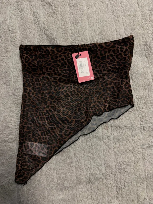 Edikted Leopard Tube Top Print Mesh Asymmetrical - Image 3