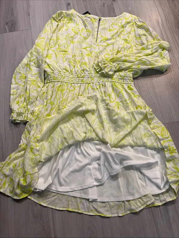 torrid Light Yellow Floral V-Neck‎ Long Sleeve Dress - Image 8