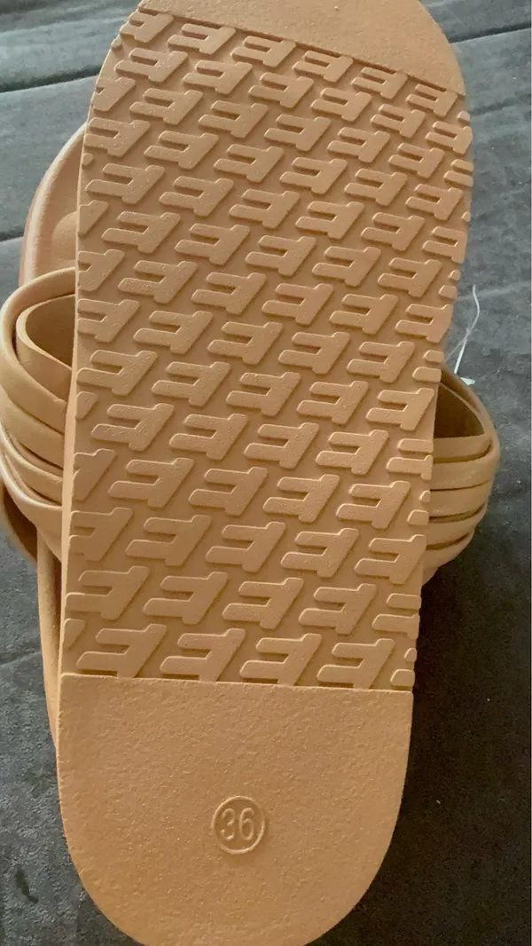 Sandals Tan Size 6 - Image 3