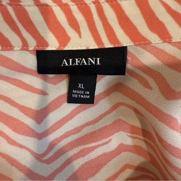 Alfani Coral and White Zigzag Button Down Shirt - Image 4