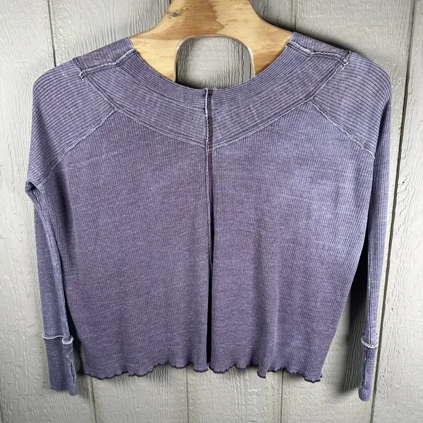 We The Free People Oceanview Thermal Top Sz XS Plum Oversized V Neck Waffleknit - Image 5
