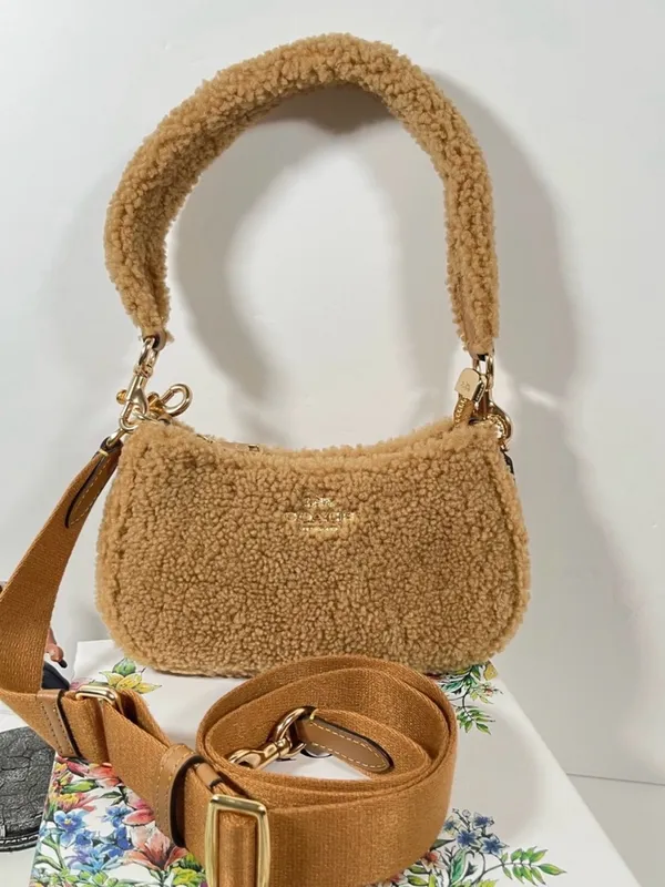 Authentic Coach 1941 Tan Sherpa Shoulder /crossbody Bag with 2 straps - Image 6