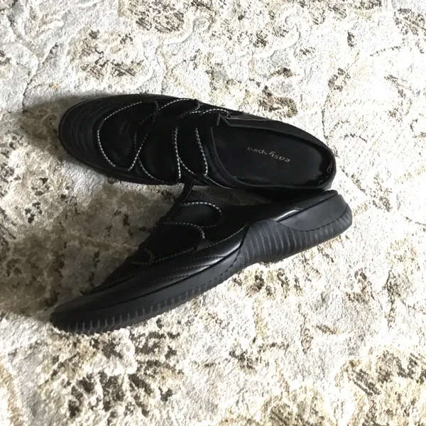 Easy Spirit Comfy casual slip ons 🖤🖤 - Image 5