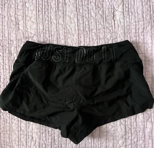 Nike Shorts Running Dri-Fit Women’s - Image 2