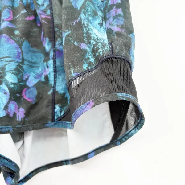 Lululemon Womens Floral Shift Blue Multi‎ Black Hotty Hot Running Shorts Size 6 - Image 4