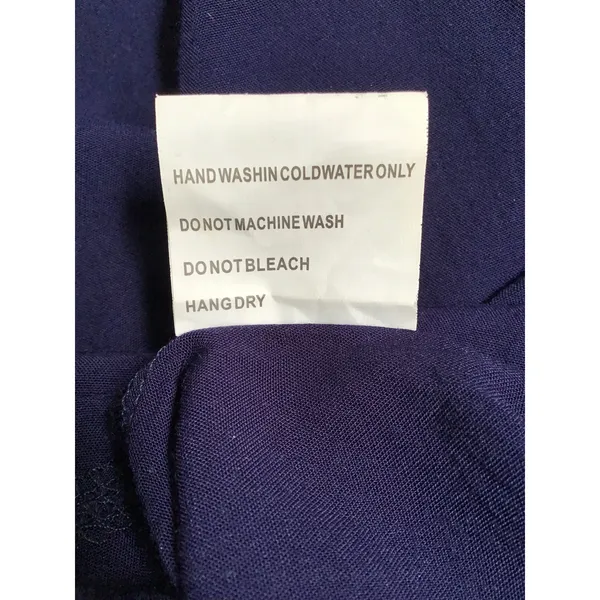 Women’s Solitaire Navy Long Sleeve Floral Embroidered Tunic Top Size Medium - Image 6