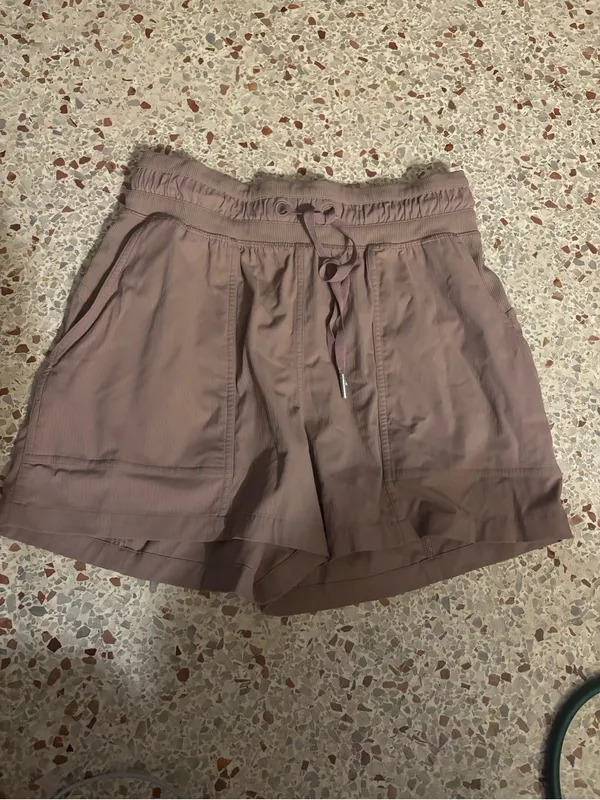 Lululemon dance studio high rise short size 4 warm ash gray - Image 4