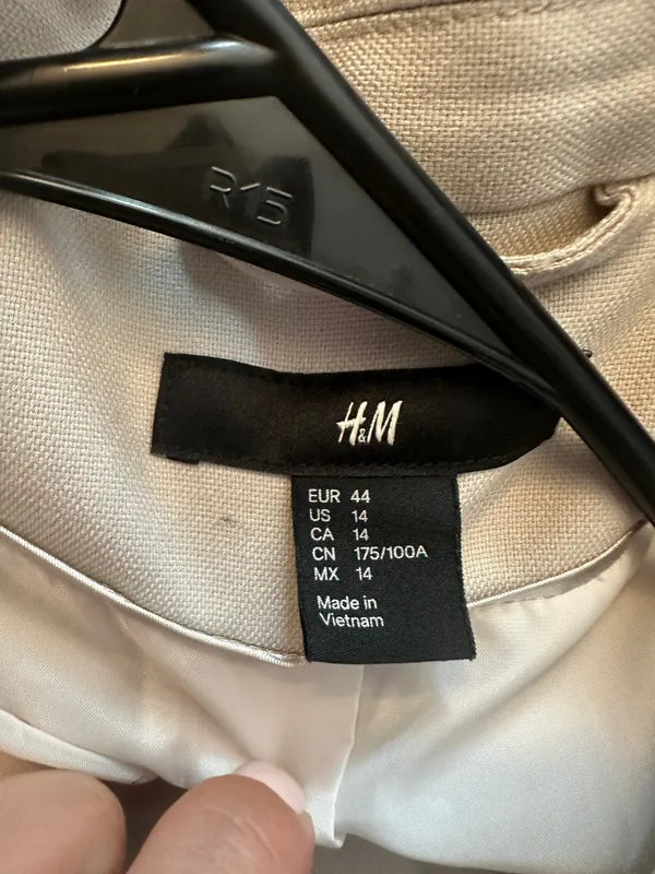 H&M Women’s Blazer - Image 4
