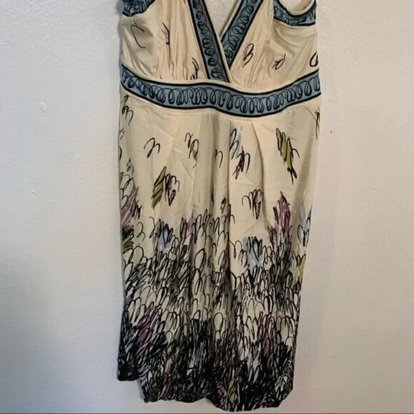 BCBGMAXAZRIA Women's Size XS Halter Sun Dress‎ Cream Blue Floral Surplice Neck - Image 5