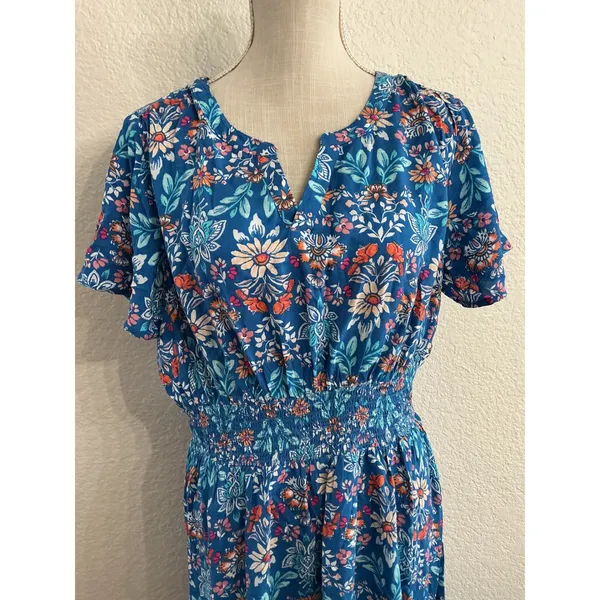 Croft & Barrow Floral Dress Medium‎ Blue Smocked Waist Tiered Ruffle Hem Rayon - Image 4
