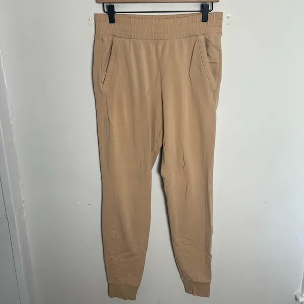 ALO YOGA- Unwind Sweatpant Dune Wash Size S - Image 2