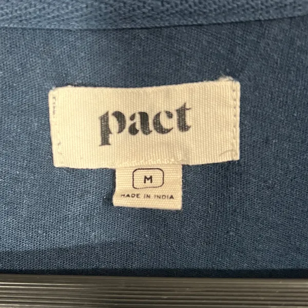 Pact Organic Cotton Long Sleeve Collared V-Neck in Navy Blue Size Medium - Image 4