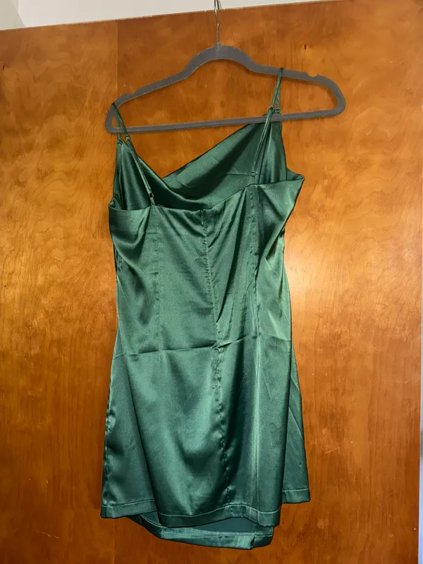 Green Dress - Image 3