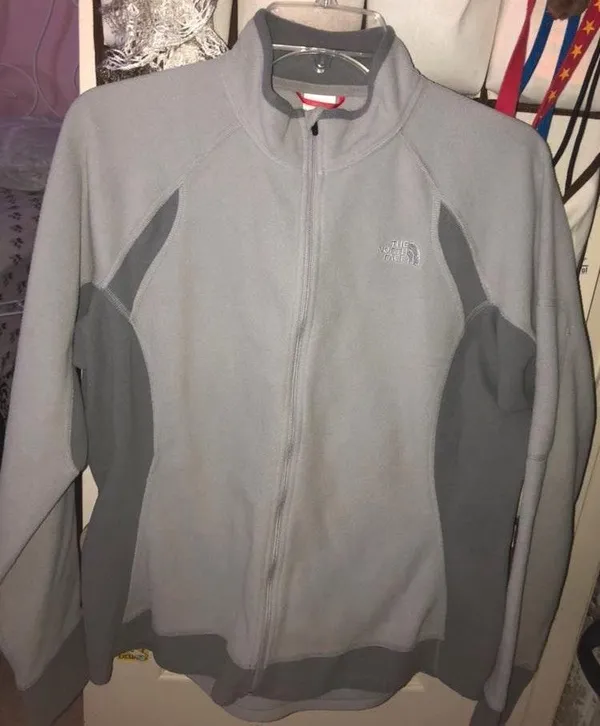The North Face Grey Fleece Zip Up Jacket - Image 4