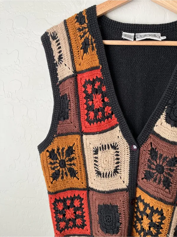 Rafaella Vintage Grandma Knit Crochet Granny Square Fringe Button Up Vest Size Medium - Image 3