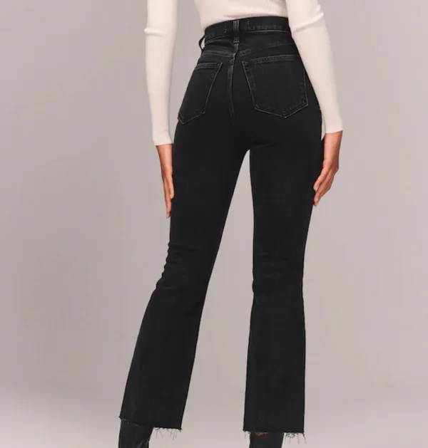 Abercrombie The Kick Flare Ultra High Rise Jeans - Black - Image 5