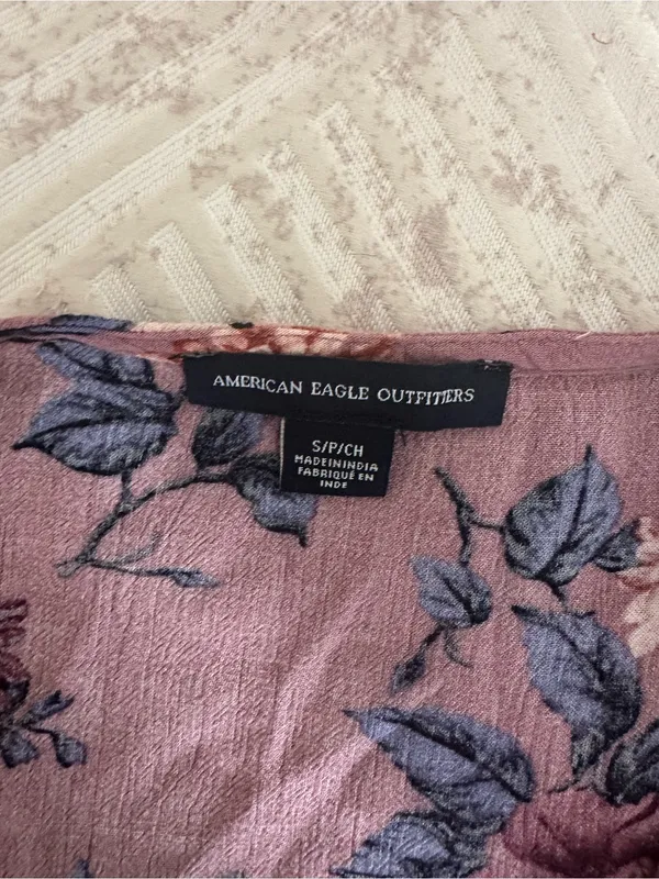 American Eagle Outfitters Mauve Pink Floral V-Neck Blouse - Image 4