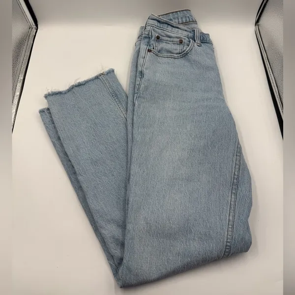 Abercrombie & Fitch Curve Love Mid Rise Straight Raw Hem Jean - Image 4