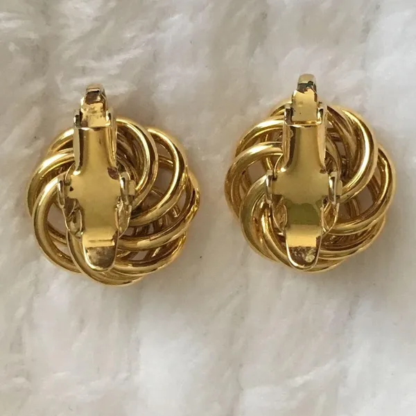 🌈3/$10 Cute Knot Gold Tone Clip-On Earrings - Image 4