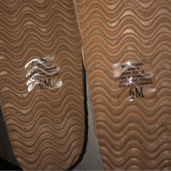 💕5️⃣for20 Soda slip Ons size 6M New without tags - Image 7