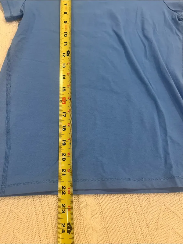 All in Motion Blue Athletic Tee Size Large - Image 4