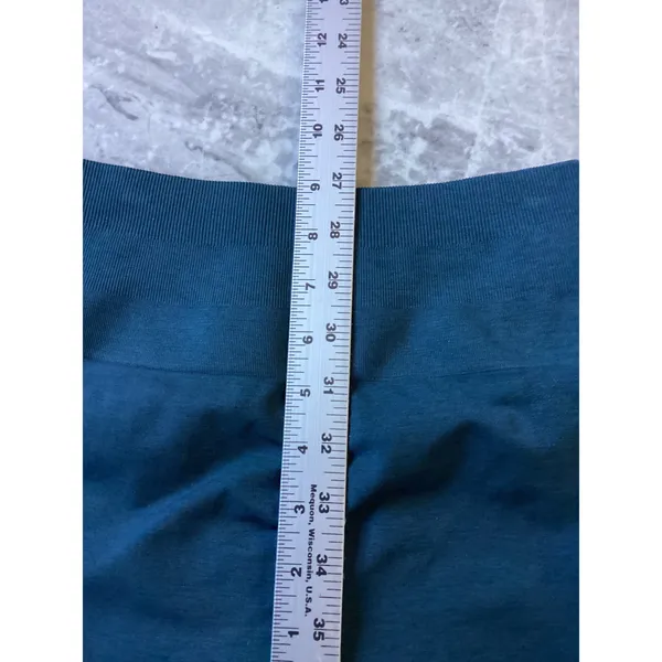 Alphalete Amplify Seamless Scrunch Butt Biker Shorts Teal Blue Womens Small - Image 4