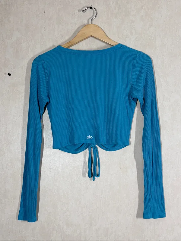 ALO Yoga Women’s Ribbed Cropped Cinch Long Sleeve in Blue Splash S - Image 4