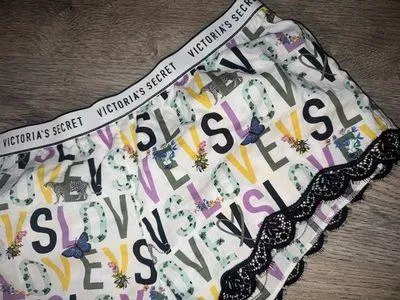 Victoria’s Secret LOVE VS Lacy sleep boxy shorts! - Image 3