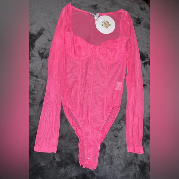 Princess Polly Leonie Bodysuit in Pink Size 2 New with tag - Image 5