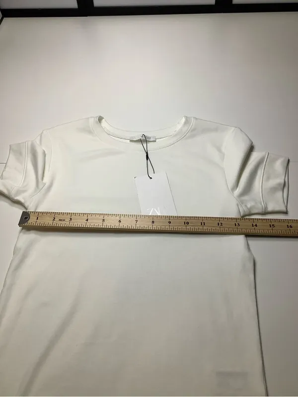 Zara Women’s Off White Short Sleeve Crewneck Tee Size M NWT Classic Wardrobe - Image 4