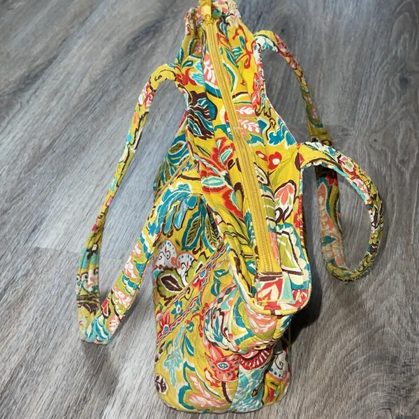 Vera Bradley Yellow Paisley Shoulder Bag/Tote Bag - Image 4