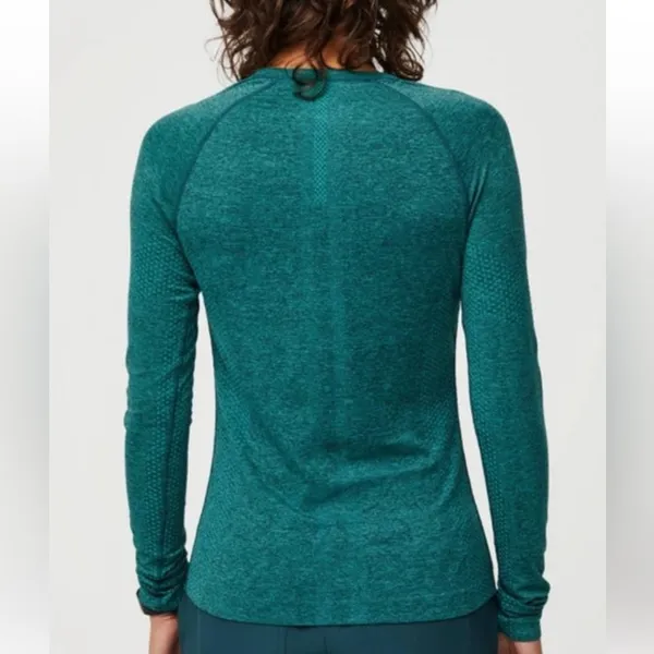 Figs Limited Edition‎ Heathered Dark Green Salta Scrub Undershirt XS workwear - Image 2