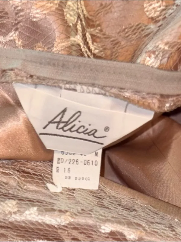 Gorgeous Vintage 1980s/90s Alicia Taupe Mother of the Bride Gown - Image 5