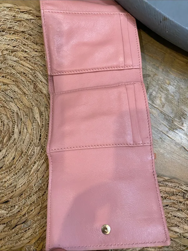 Christian Dior Lady Dior Lotus Quilted Patent Leather Cannage Wallet in Peachy Pink - Image 5