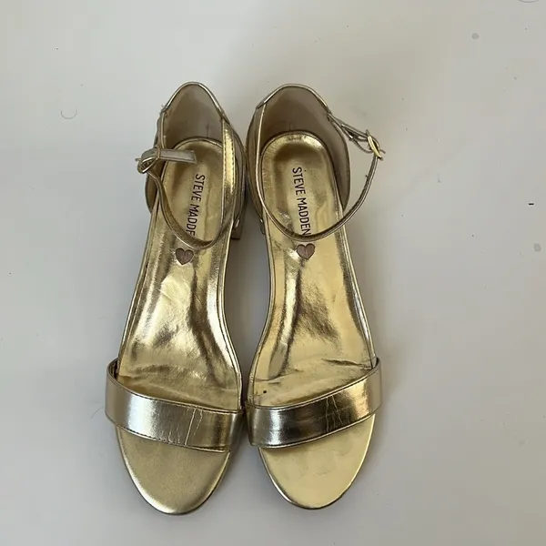 Steve Madden Women's Irenee Gold, size 5 ⬇️ - Image 2