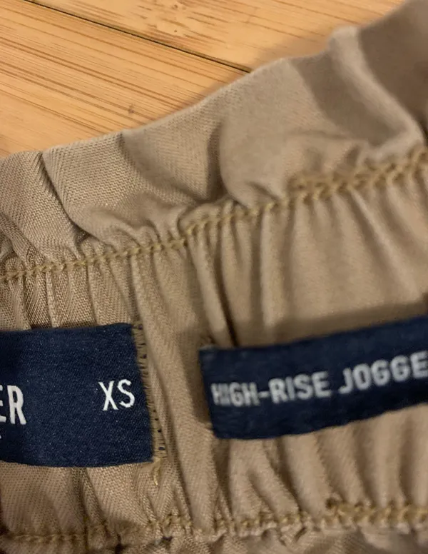 Hollister Hi Rise Jogger Pants - Image 5