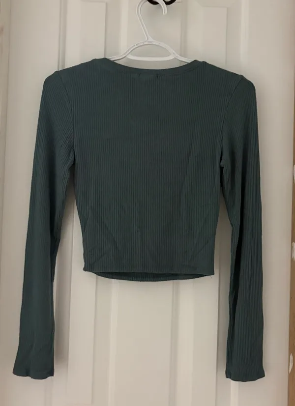 Bozzolo Green Top - Image 2