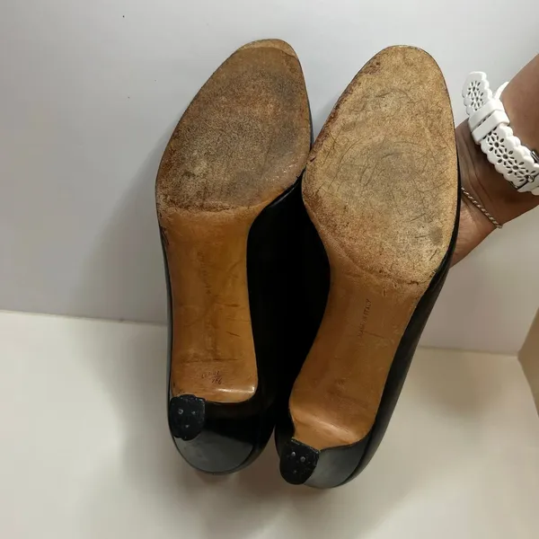 Salvatore Ferragamo VTG Vintage black leather pumps 6.5 B Narrow Florence Italy - Image 8