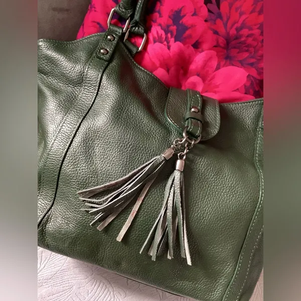 Genuine leather bag- beautiful modern color! 💚💚💚 - Image 6