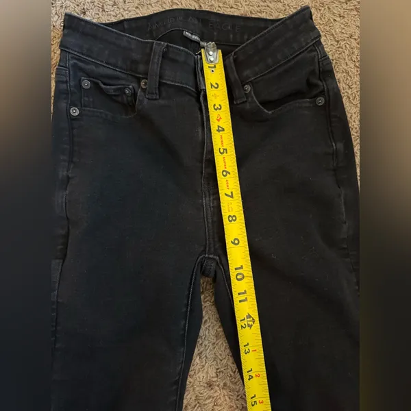 American Eagle Outfitters Distressed Black Hi-Rise Jeggings size 2 Short - Image 8