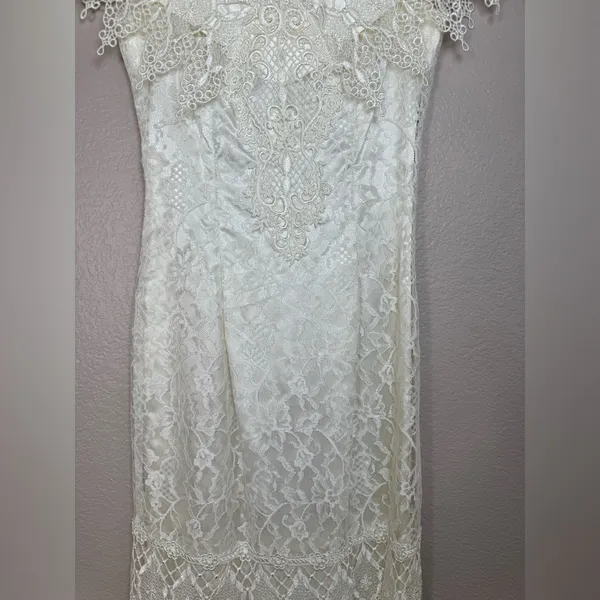 Loralie Original Vintage 90’s Off The Shoulder Lace Wedding Dress White size 4 - Image 4