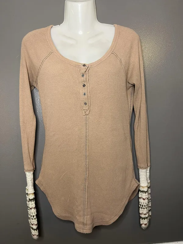 Free People Shirt Womens Small Beige Thermal Henley Crochet Cuff Tunic Top - Image 2